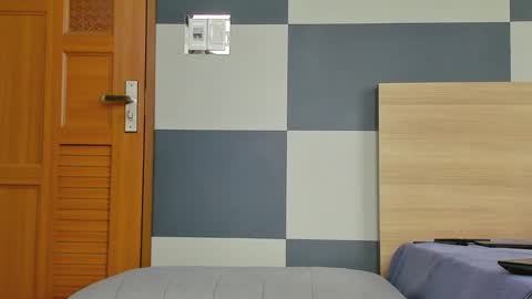 KIERA 31 online show from 11-16-25, 05:35