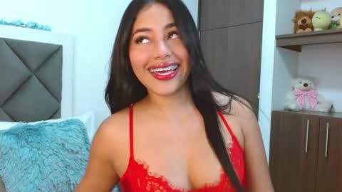 Snapshot of kiimrose69 chatting on 03-24-26, 02:16 Kim rose online show from 03-24-26, 02:16