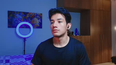 Snapshot of kikeruiz_19 chatting on 12-18-25, 02:12 kikeruiz 19 online show from 12-18-25, 02:12