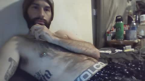 Snapshot of kiki1458 chatting on 01-11-26, 03:22 kiki1458 online show from 01-11-26, 03:22