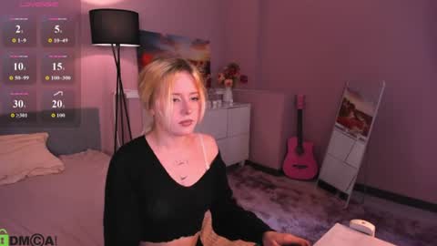 Snapshot of kiki_peach chatting on 07-14-26, 12:22 Jessica online show from 07-14-26, 12:22