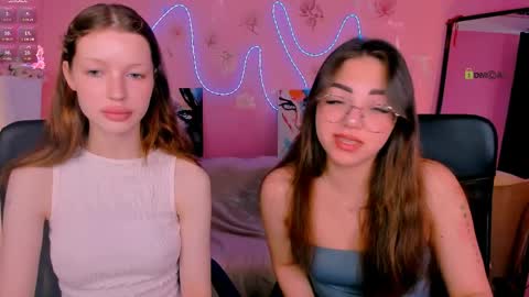 Snapshot of kiki_swan chatting on 06-01-26, 06:04 kiki_swan online show from 06-01-26, 06:04