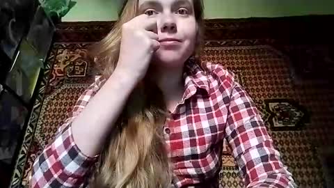 kikibang_ online show from 10-27-25, 08:18