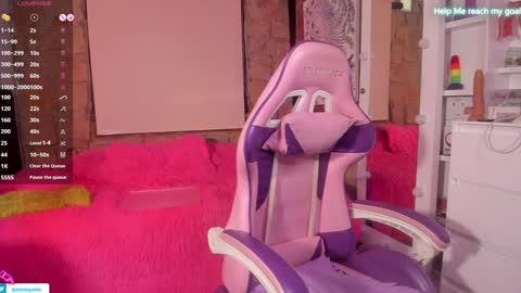 kiki online show from 12-18-24, 09:08