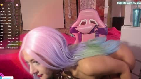 kiki online show from 12-25-24, 05:58