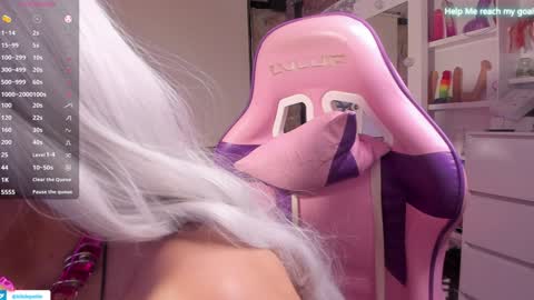 kiki online show from 01-08-25, 12:28