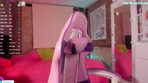 kiki online show from 01-16-25, 09:19