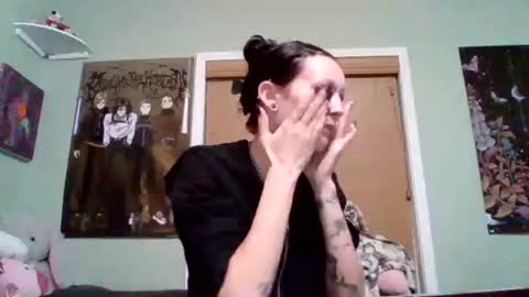 Kat 3 online show from 11-24-25, 04:45