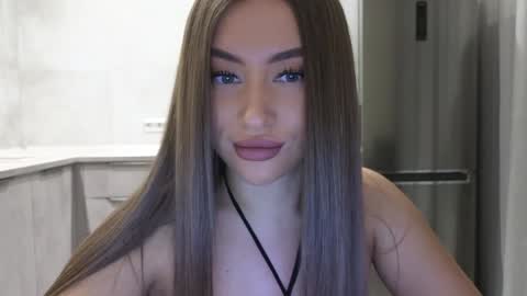 Snapshot of killer__girls chatting on 02-05-25, 06:48 EvaAnna online show from 02-05-25, 06:48