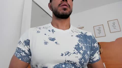Kilua Muscle guy online show from 04-29-26, 08:59