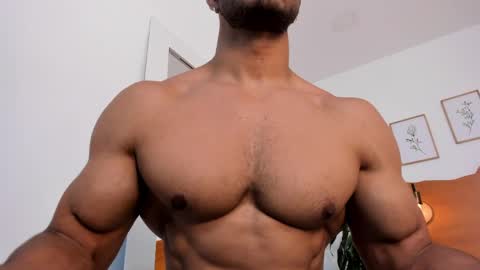 Kilua Muscle guy online show from 05-31-26, 06:20