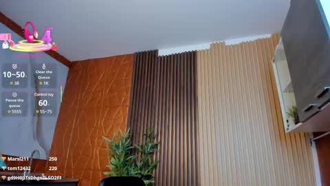 Kim online show from 03-05-25, 03:29