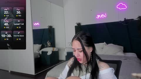 Kim online show from 01-07-25, 03:03