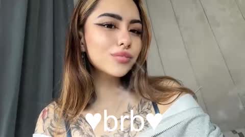 Kim online show from 11-02-25, 04:59