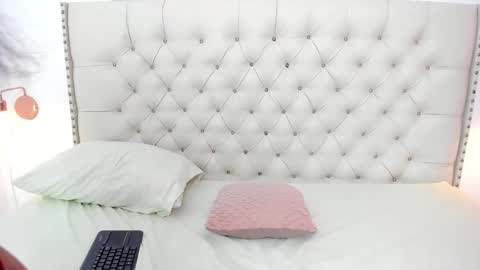 kim_eli online show from 01-09-25, 08:11