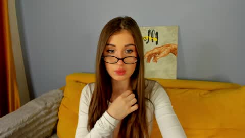 Kim online show from 04-21-26, 08:53
