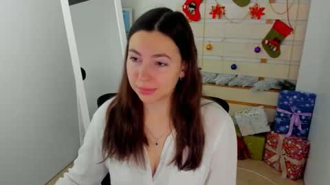 Kim online show from 12-15-25, 07:34