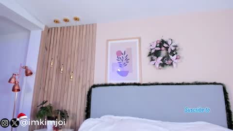 Kim Joi online show from 12-19-25, 01:29