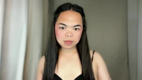 Snapshot of kim_kyile chatting on 01-12-26, 09:20 KYLIE online show from 01-12-26, 09:20