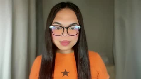 Snapshot of kim_kyile chatting on 01-15-26, 12:21 KYLIE online show from 01-15-26, 12:21