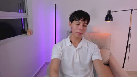 Snapshot of kim_lian2 chatting on 02-20-26, 01:46 Kim Lian online show from 02-20-26, 01:46