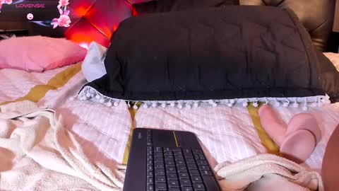 Snapshot of kim_marquez chatting on 03-03-25, 02:15 Kim Marquez online show from 03-03-25, 02:15