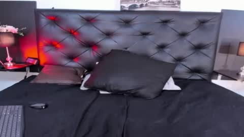 Snapshot of kim_marquez chatting on 09-27-25, 08:47 Kim Marquez online show from 09-27-25, 08:47