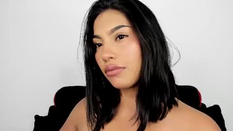 kim_mouth17 online show from 07-10-26, 06:07
