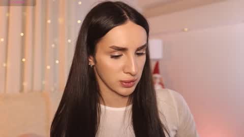 Kim Oberlin online show from 11-25-25, 04:40