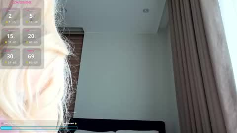 Kim online show from 11-04-25, 03:27