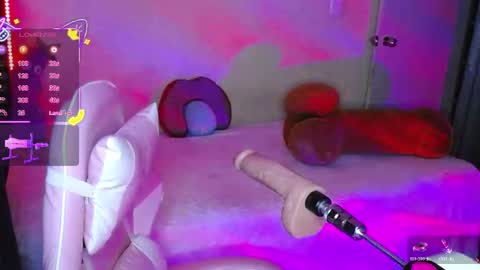 Snapshot of kim_saenz20 chatting on 05-08-26, 04:51 Kim Mishell online show from 05-08-26, 04:51