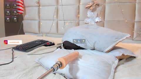 Snapshot of kima_09 chatting on 12-30-24, 11:17 kima online show from 12-30-24, 11:17