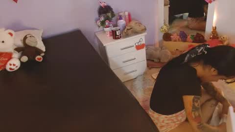 Kim  Yuk online show from 02-20-25, 01:57