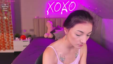 Snapshot of kimberlly_smith chatting on 11-05-25, 01:49 kimberlly_smith online show from 11-05-25, 01:49