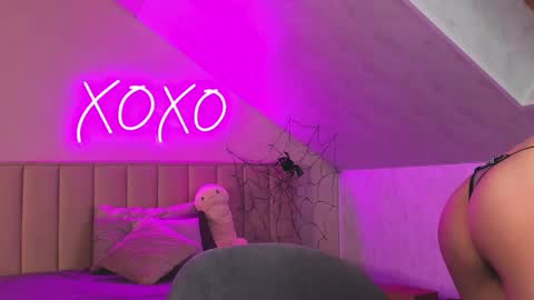 Snapshot of kimberlly_smith chatting on 11-08-25, 11:58 kimberlly_smith online show from 11-08-25, 11:58