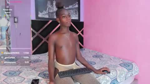 Snapshot of kimberly_ebonny chatting on 12-15-25, 12:04 kimberly_ebonny online show from 12-15-25, 12:04