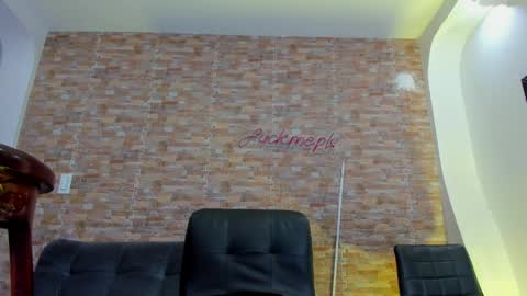 Snapshot of kimberly_house chatting on 03-25-26, 09:54 Kimberly 3 online show from 03-25-26, 09:54