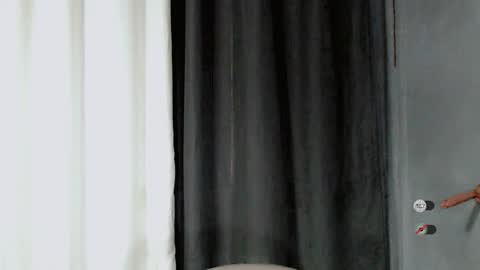 Snapshot of kimberly_tart chatting on 03-09-25, 02:39 Kimberly online show from 03-09-25, 02:39