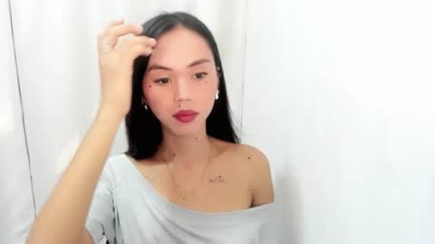 Snapshot of kimberly_tart chatting on 11-18-25, 12:38 Kimberly online show from 11-18-25, 12:38