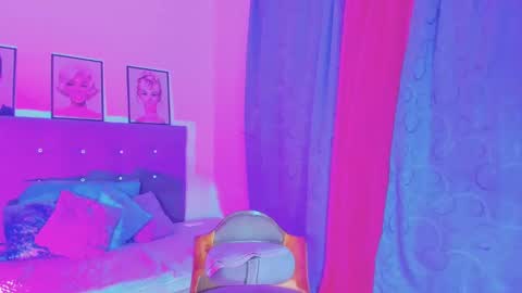 Your Queen KIM online show from 12-26-24, 10:20