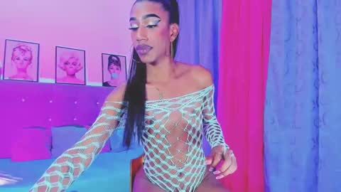 Your Queen KIM online show from 02-14-25, 06:34