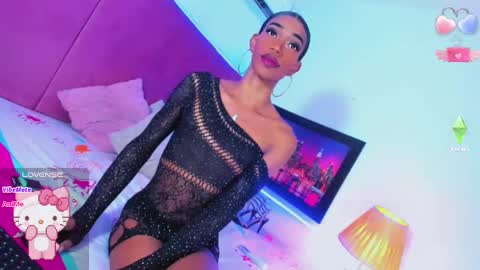 Your Queen KIM online show from 10-13-25, 07:03