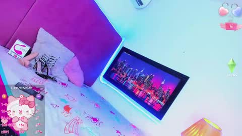 Your Queen KIM online show from 10-17-25, 07:49