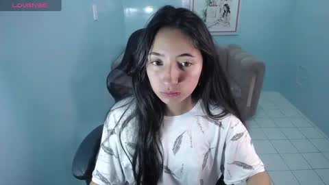 Snapshot of kimberly_thomson_t chatting on 12-05-24, 03:04 kimberly online show from 12-05-24, 03:04