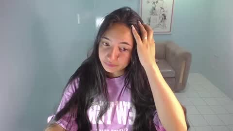 Snapshot of kimberly_thomson_t chatting on 12-18-24, 10:19 kimberly online show from 12-18-24, 10:19