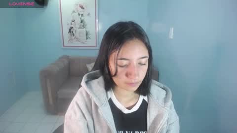 Snapshot of kimberly_thomson_t chatting on 01-03-25, 10:20 kimberly online show from 01-03-25, 10:20
