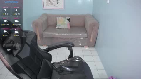 Snapshot of kimberly_thomson_t chatting on 01-22-25, 01:42 kimberly online show from 01-22-25, 01:42