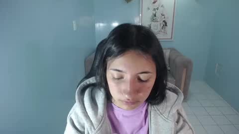 Snapshot of kimberly_thomson_t chatting on 01-25-25, 10:29 kimberly online show from 01-25-25, 10:29