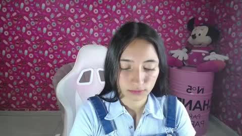Snapshot of kimberly_thomson_t chatting on 02-08-25, 02:36 kimberly online show from 02-08-25, 02:36