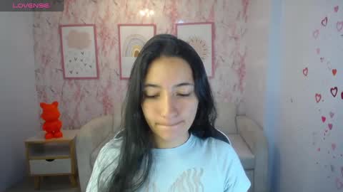 Snapshot of kimberly_thomson_t chatting on 09-13-25, 11:32 kimberly online show from 09-13-25, 11:32